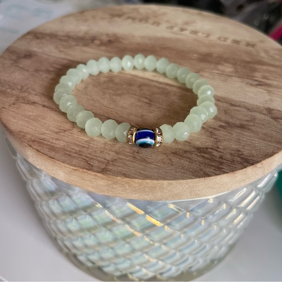 Children’s Evil Eye Beaded Bracelet in Sea Green /Sea Foam. Stretchy! - Picture 1 of 8